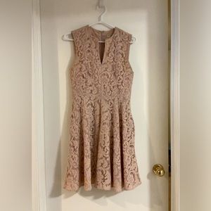 Burberry sleeveless mini pink floral lace dress